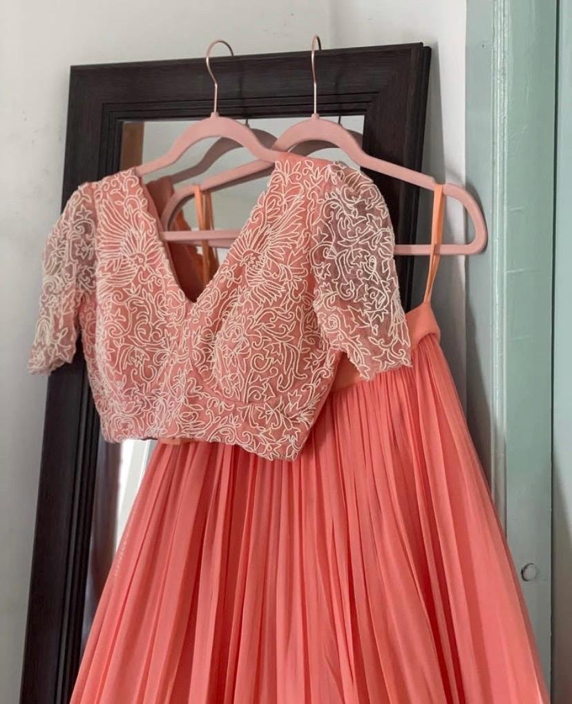 Women’s lehenga set/peach croptop lehenga/Indian crop top skirt USA/hand embroidered lehenga set dupatta/peach lehenga choli with dupatta us