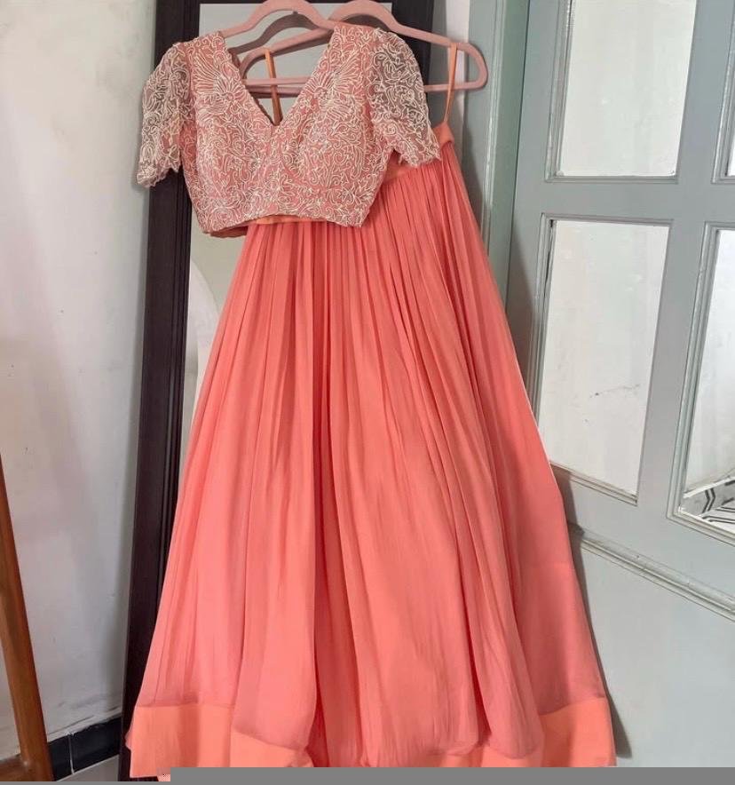Women’s lehenga set/peach croptop lehenga/Indian crop top skirt USA/hand embroidered lehenga set dupatta/peach lehenga choli with dupatta us