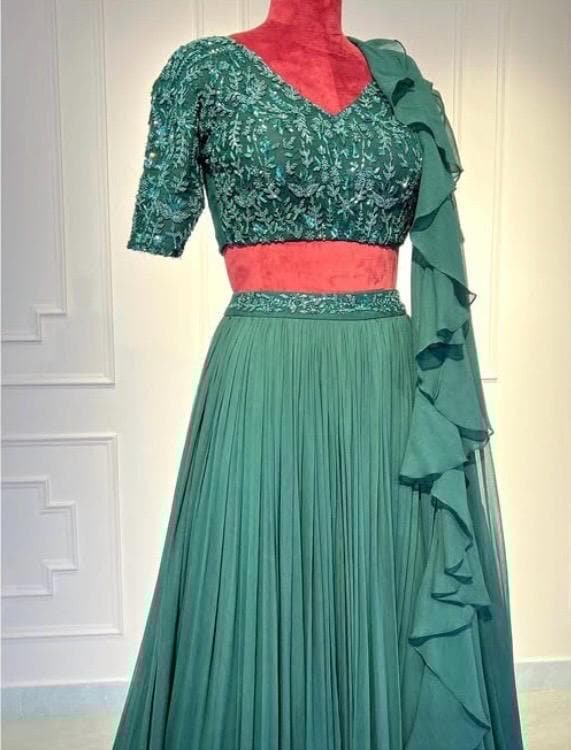 Women’s lehenga set/green croptop lehenga/Indian crop top skirt USA/hand embroideredwedding lehenga USA/green silk skirt/green ruffle leheng