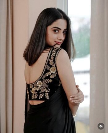 Black crepe silk saree with hand embroidered blouse/black saree with sleeveless heavy handwork blouse|sarees USA |black cocktail saree usa
