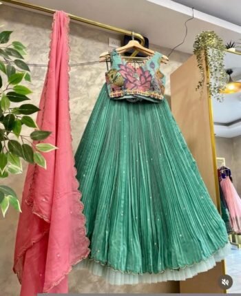 Hand-Painted Kalamkari Lehenga Set: Green Crop Top, Peach Dupatta