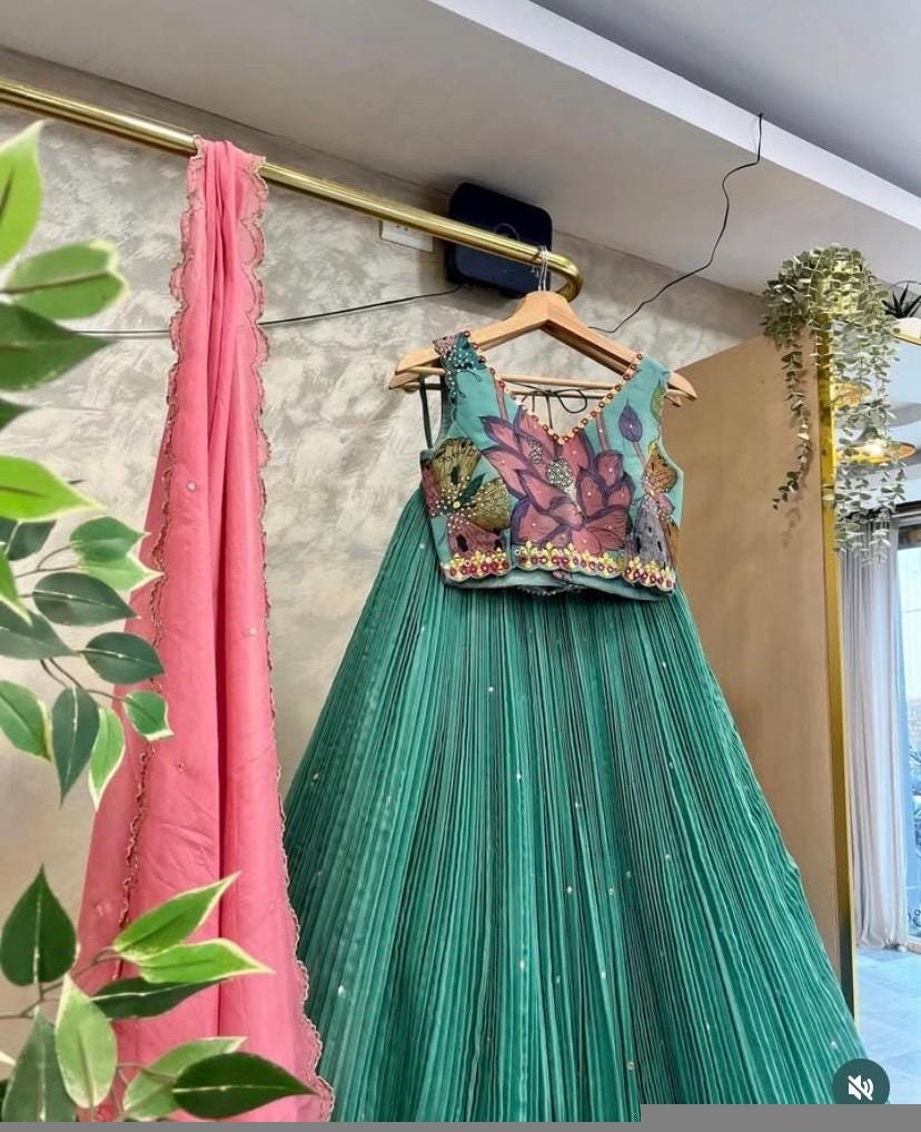 Hand-Painted Kalamkari Lehenga Set: Green Crop Top, Peach Dupatta