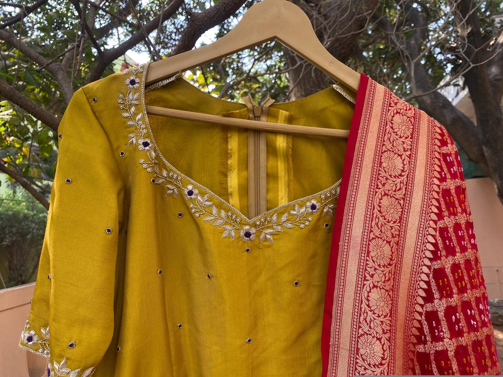 Hand embroidered Anarkali with pure banarasi handloom dupatta/yellow anarkali suit set/anarkali dupatta/Indian dresses/pink banarasi dupatt