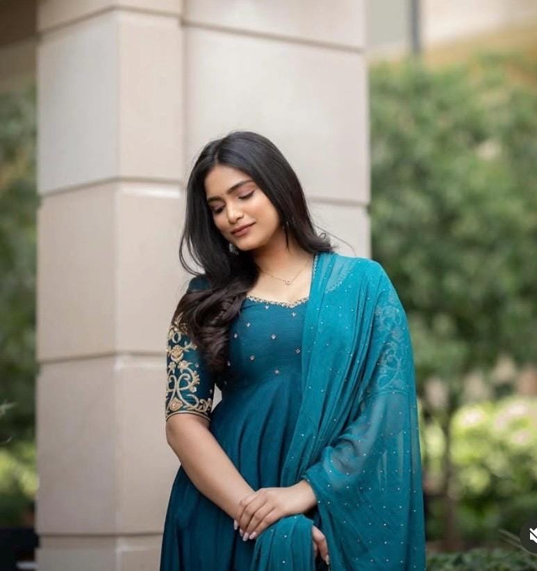 Hand embroidered Anarkali with dupatta/straight kurta suit set/blue kurta with dupatta USA/Indian dresses/blue kurta set with pant dupatta