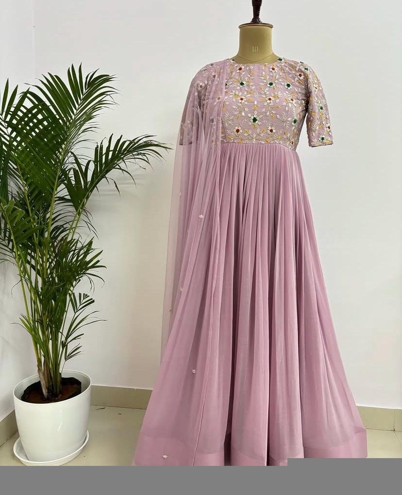 Hand embroidered Anarkali/muave anarkali dress/lavender anarkali suit set/lavender long gown USA/Indian dresses/pure silk anarkali dupatta
