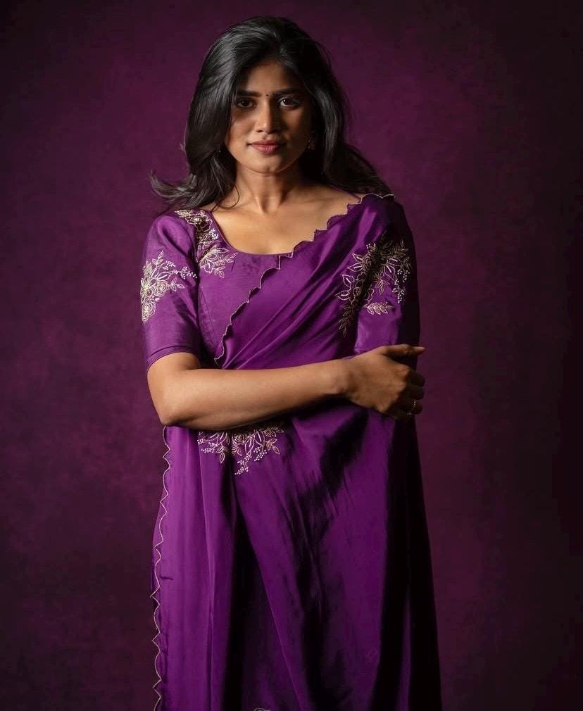 Purple hand work saree with blouse|purple embroidered saree with ready blouse|purpleheavy blouse|embroidered blouse with saree|scallop saree