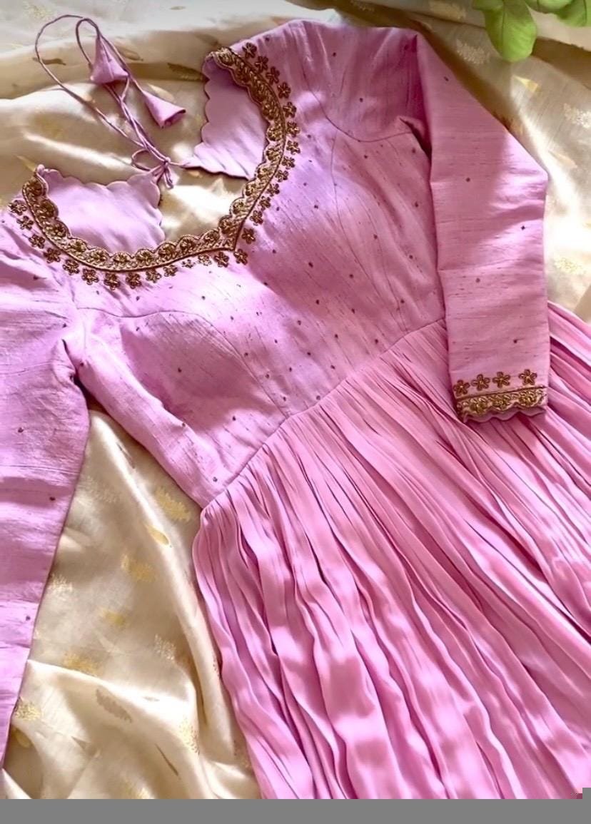 Anarkali suit usa/pink anarkali kurta elbow sleeve/pink heavy anarkali/light pink anarkali/heavy hand embroidered anarkali with dupatta us