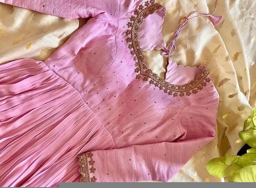 Anarkali suit usa/pink anarkali kurta elbow sleeve/pink heavy anarkali/light pink anarkali/heavy hand embroidered anarkali with dupatta us