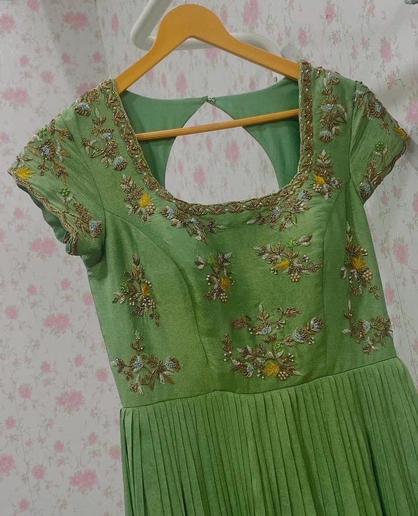 Hand embroidered Anarkali with dupatta/anarkali suit set/green anarkali with dupatta/pista green kurta with dupatta/green anarkali dress usa