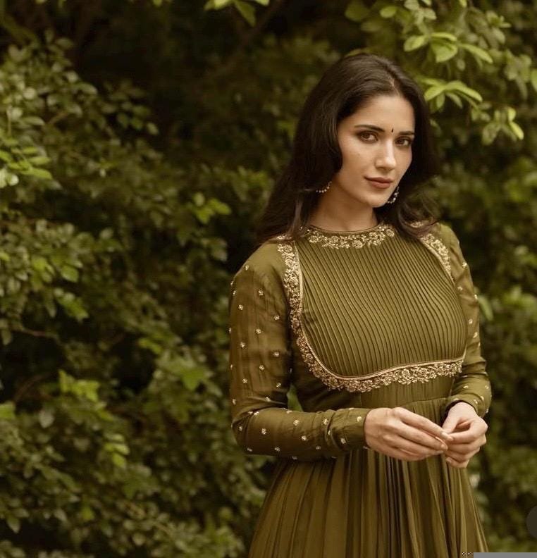 Green Anarkali suit usa/anarkali kurta full sleeve/ green full sleeve anarkali/full sleeve dress anarkali/Indian dresses/mehendi anarkali