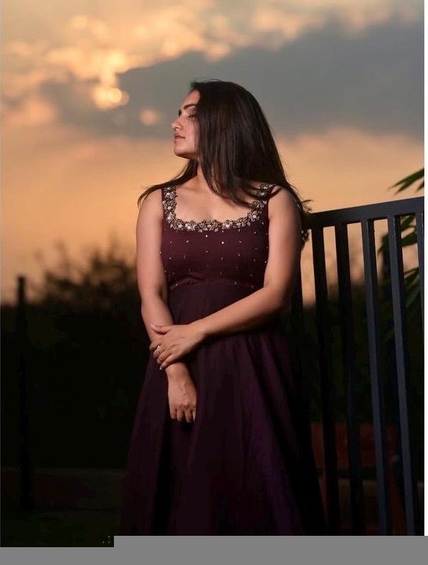 Hand Embroidered Plum Georgette Anarkali Dress: Sleeveless Indian Suit Set, brown anarkali ,sleeveless anarkali kurta,kurta set,Indian dress