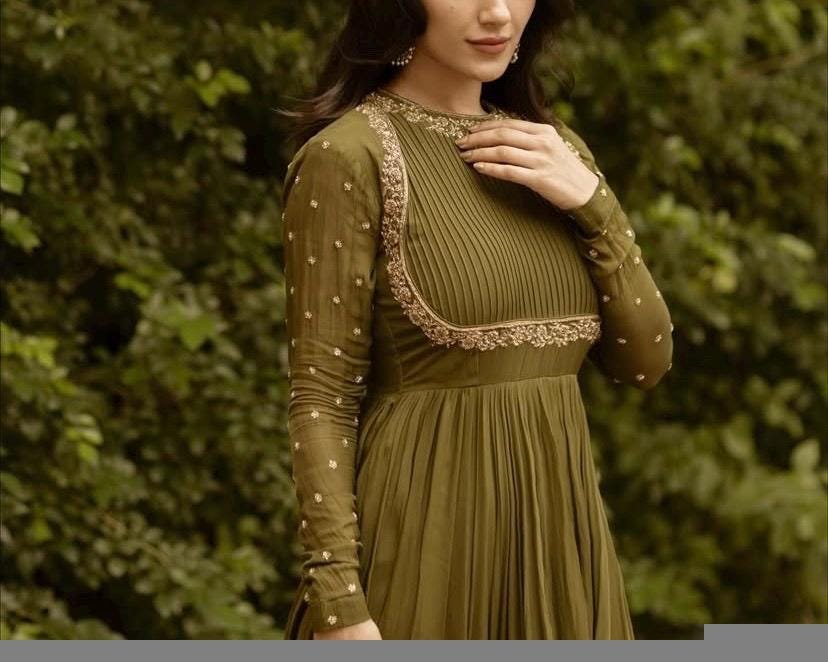 Green Anarkali suit usa/anarkali kurta full sleeve/ green full sleeve anarkali/full sleeve dress anarkali/Indian dresses/mehendi anarkali