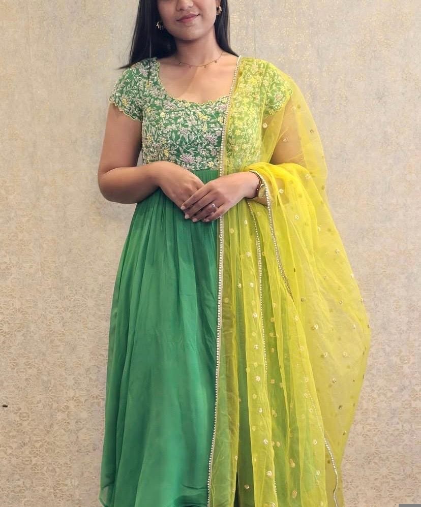 Green Anarkali suit usa/hand embroidery anarkali kurta/ anarkali dress dupatta /sea green anarkali/Indian dresses/green layered anarkali US