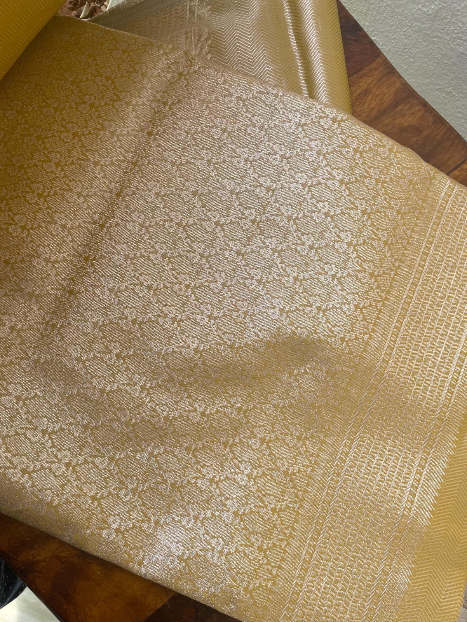 Traditional border silk saree with stitched blouse|traditional saree with readymade blouse/silk sarees USA/semi silk saree/golden silk saree