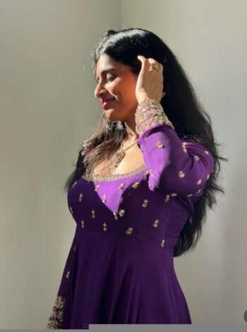 Hand embroidered Anarkali with dupatta/purple anarkali suit set/chinnon silk anarkali dupatta Indian dresses/anarkali dress with dupatta