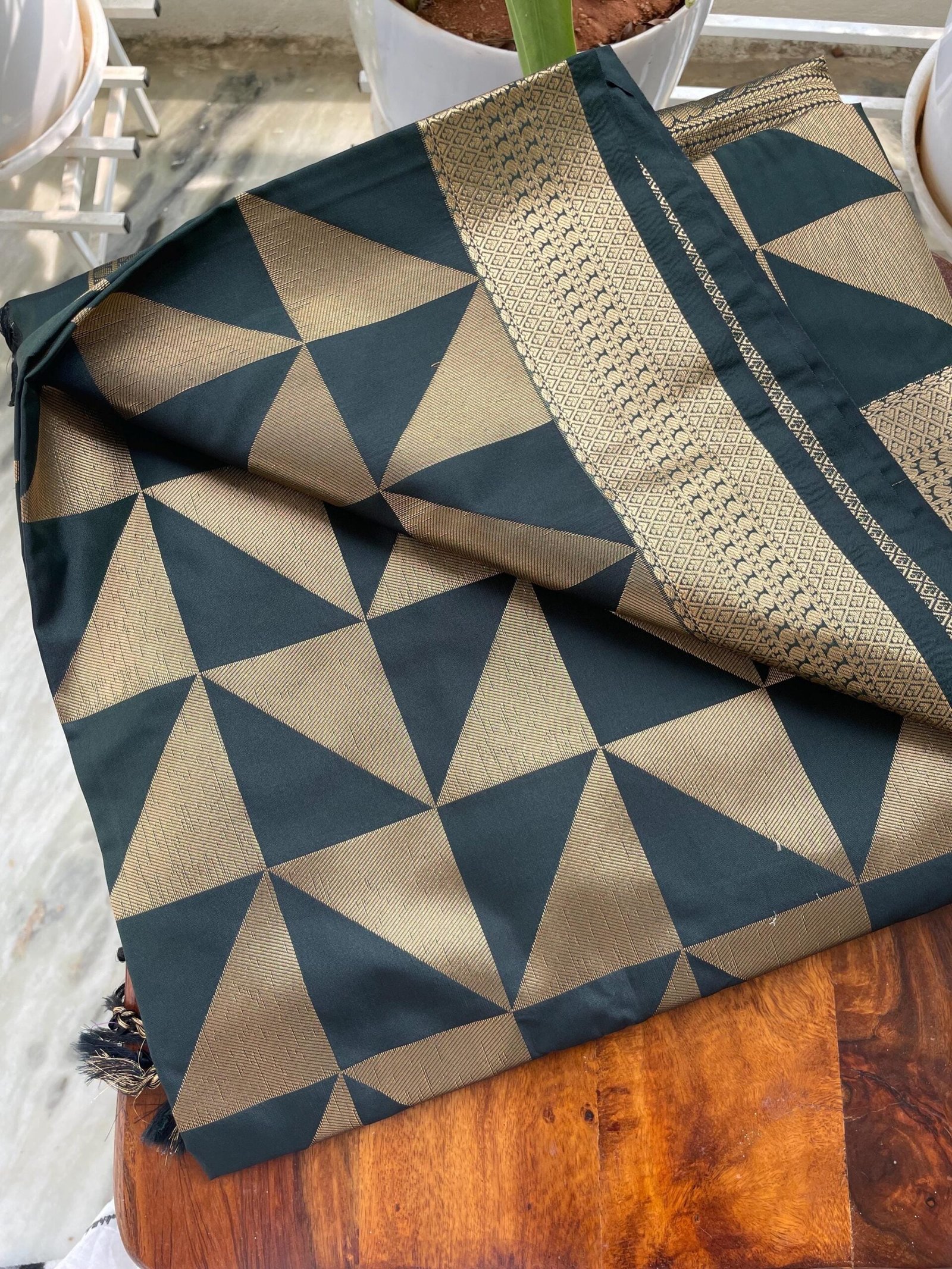 Traditional border silk saree with stitched blouse|traditional saree with readymade blouse/silk sarees USA/semi silk saree/black silk saree