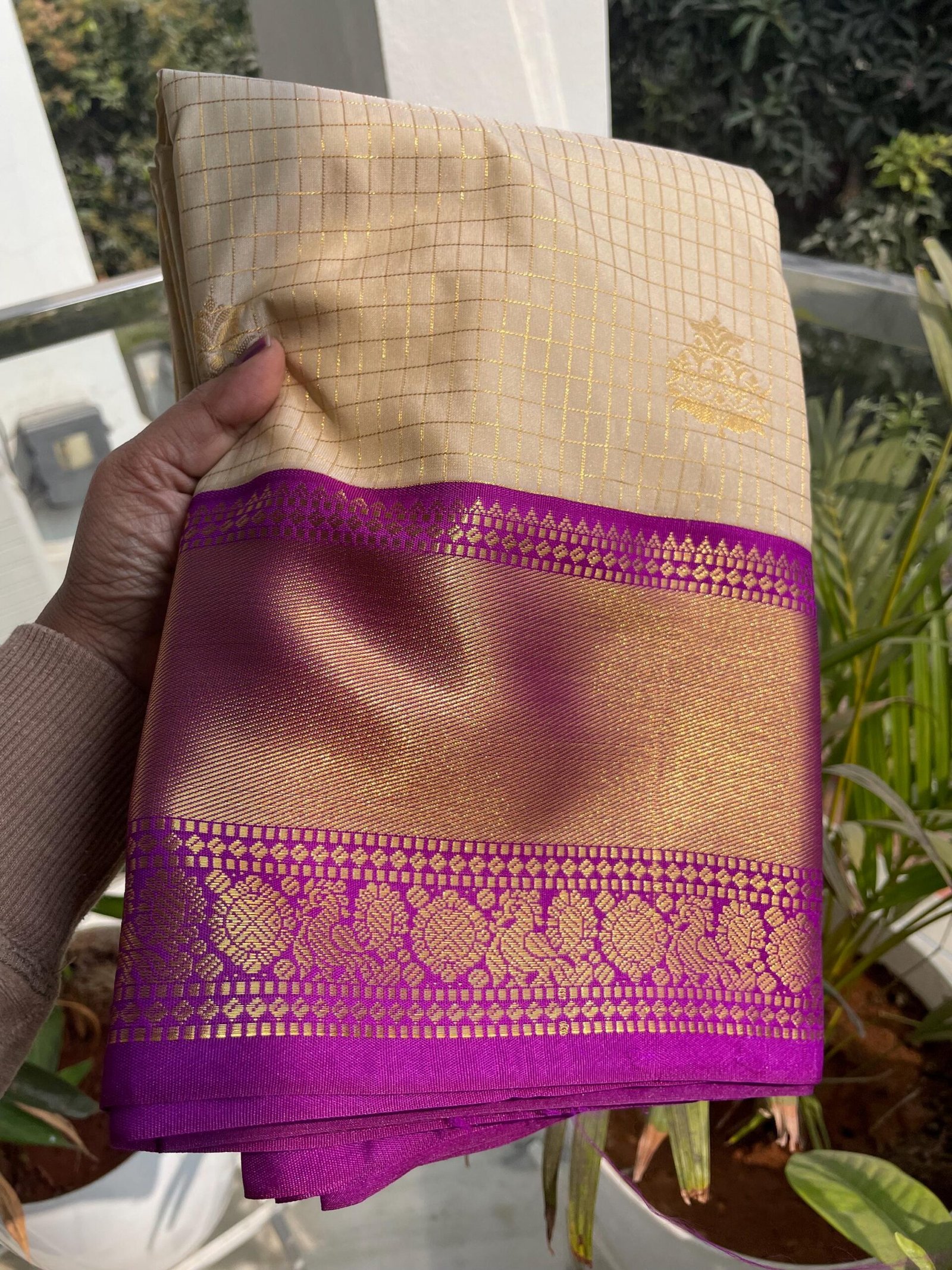 Traditional border silk saree with stitched blouse|traditional saree with readymade blouse/silk sarees USA/semi silk saree/cream purpl saree