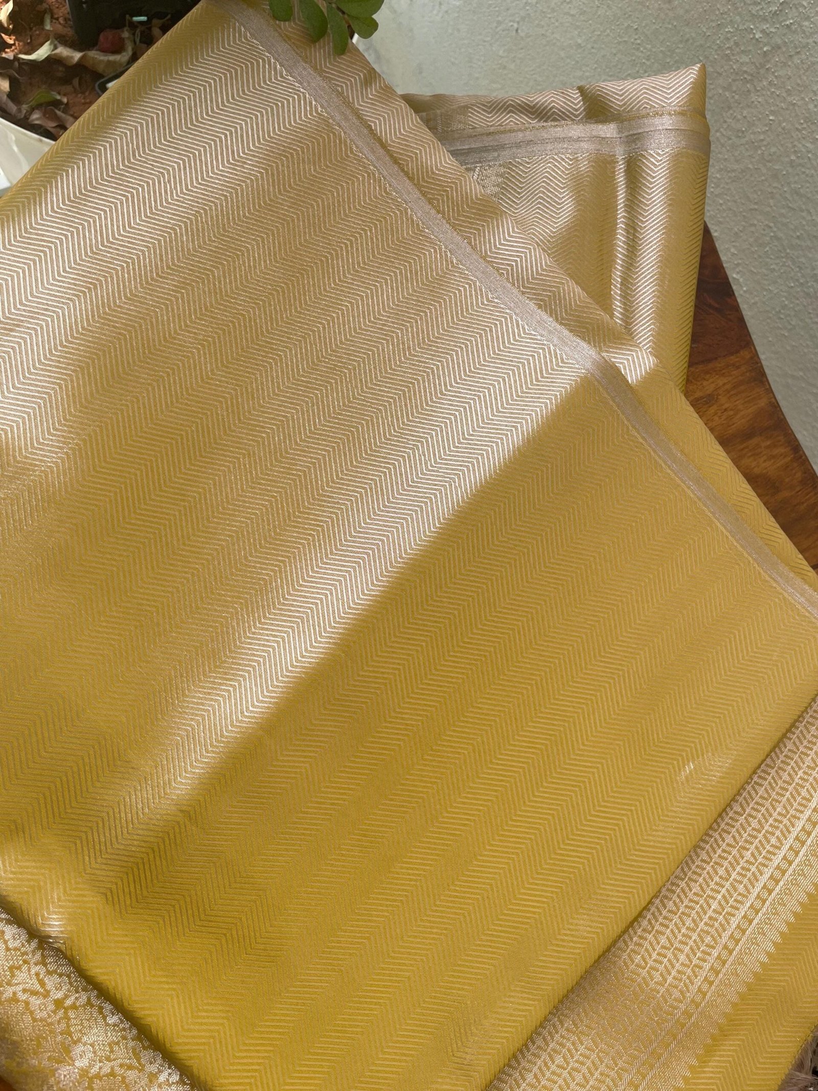 Traditional border silk saree with stitched blouse|traditional saree with readymade blouse/silk sarees USA/semi silk saree/golden silk saree