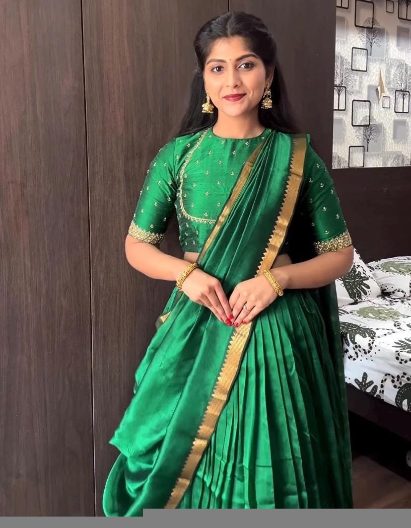 Women’s lehenga Set/green crop top lehenga / Indian crop top skirt USA/pure Mangalgiri pattu lehenga choli/green half saree with dupatta/