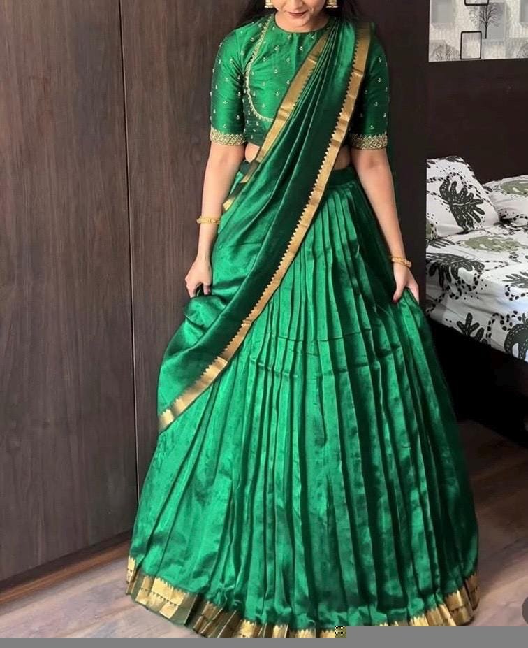 Women’s lehenga Set/green crop top lehenga / Indian crop top skirt USA/pure Mangalgiri pattu lehenga choli/green half saree with dupatta/