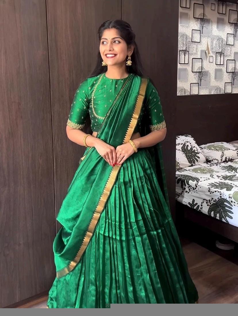 Women’s lehenga Set/green crop top lehenga / Indian crop top skirt USA/pure Mangalgiri pattu lehenga choli/green half saree with dupatta/