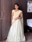 Women’s lehenga Set/green crop top lehenga / Indian crop top skirt USA/pure Mangalgiri pattu lehenga choli/green half saree with dupatta/