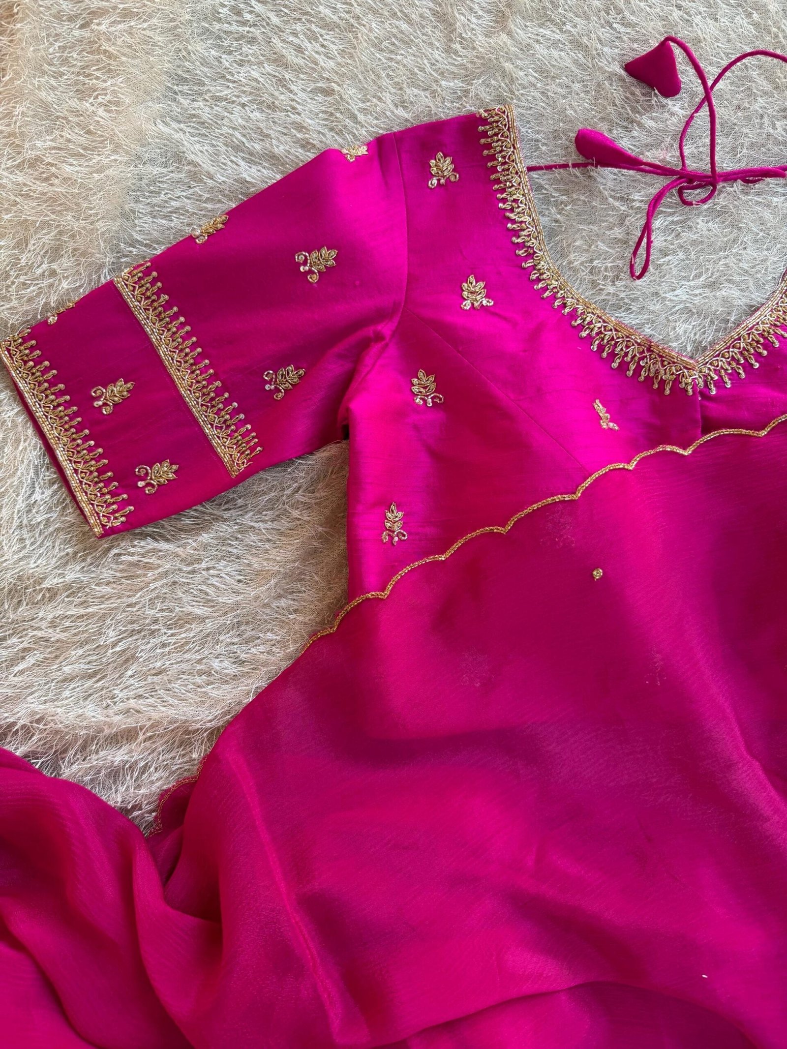 Pink chiffon silk saree with hand Embroidered blouse/hand embroidered saree with ready blouse|simple sarees |hot pink embroidery silk saree