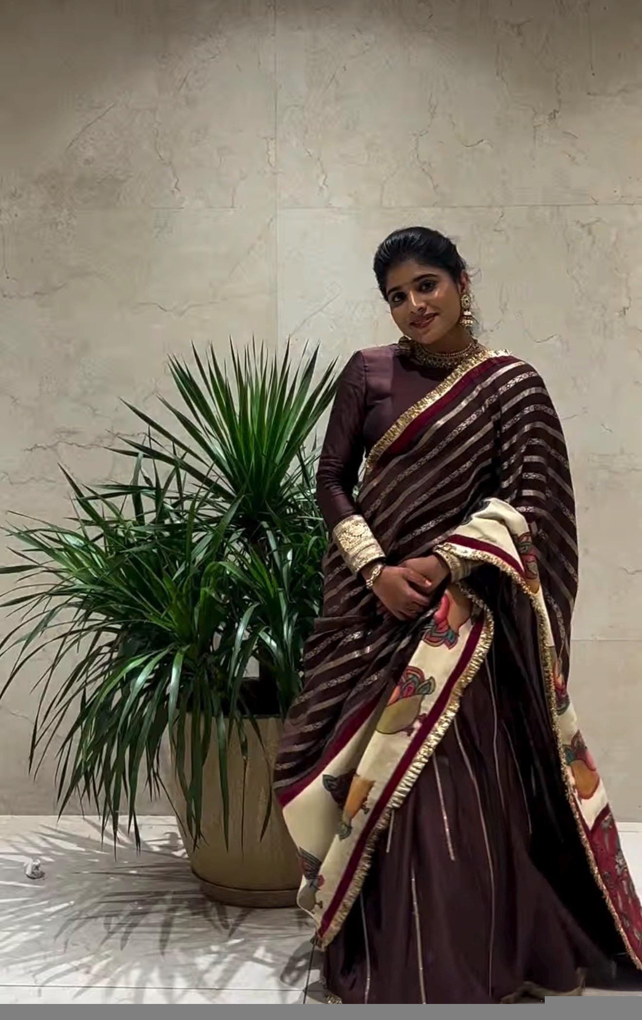 Women’s pure kalamkari lehenga set / crop top lehenga / Hand painted lehenga USA / wedding lehenga USA / kalamkarilehenga choli /voggish usa