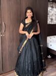 Women’s lehenga Set/green crop top lehenga / Indian crop top skirt USA/pure Mangalgiri pattu lehenga choli/green half saree with dupatta/