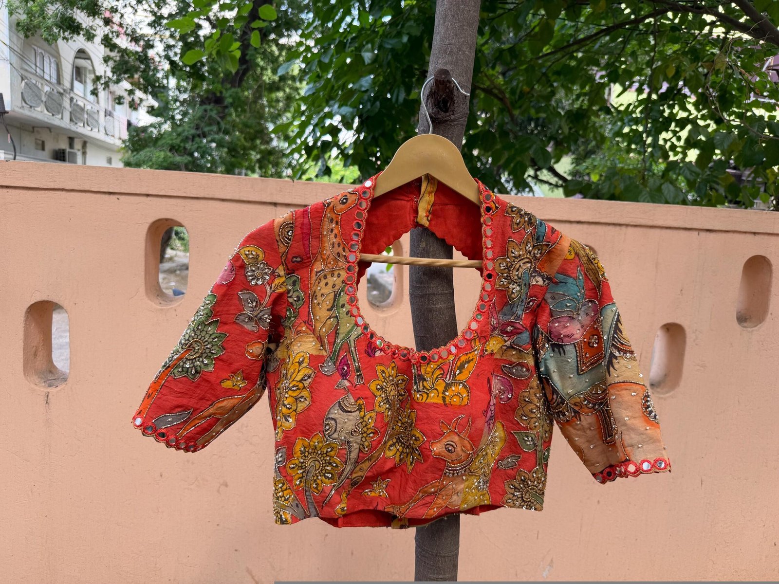 Hand-Painted Kalamkari Silk Blouse: Embroidered Maggam Work, hand work kalamkari blouse,beige blouse,handpainted blosue,mix and match blouse