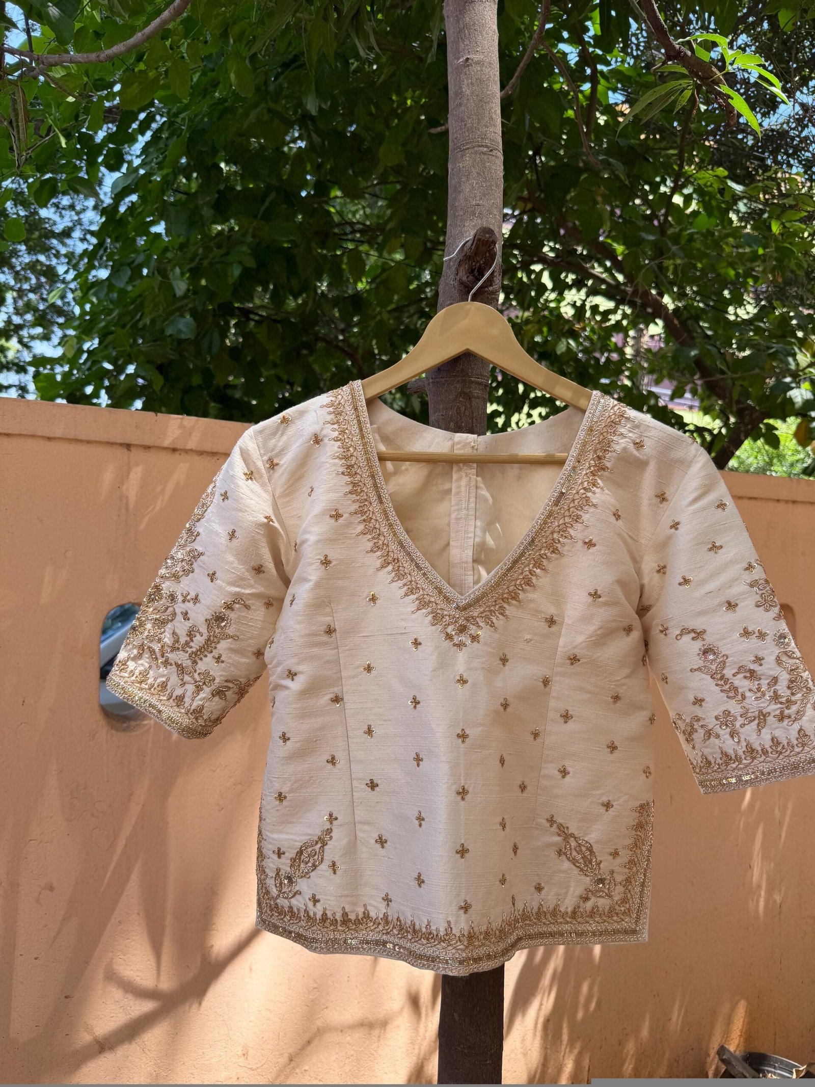 Cream hand embroidery long blouse/saree maggam blouse/pure silk zardosi blouse/blue hand embroidered blouse/heavy maggam full sleeve blouse