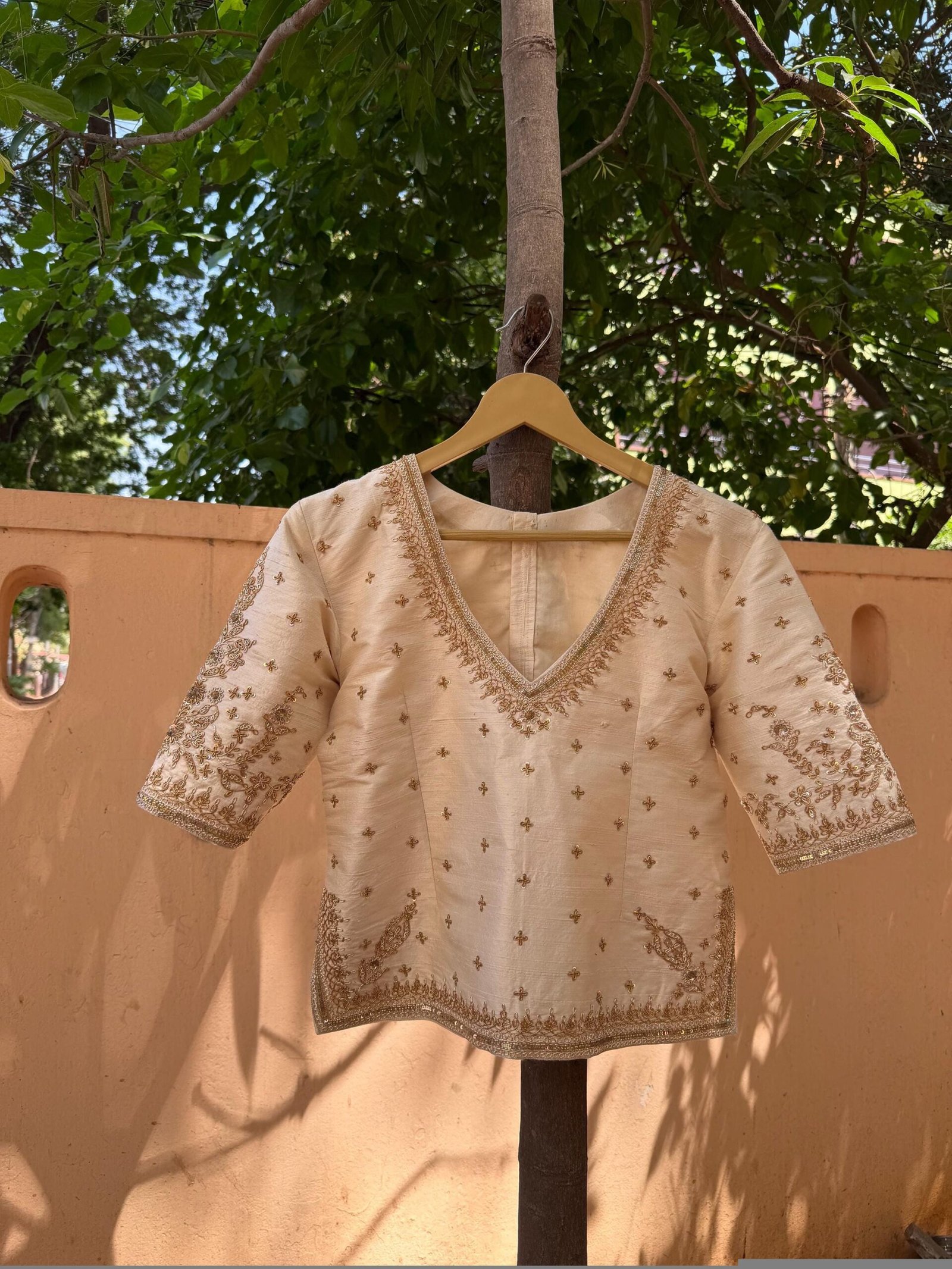 Cream hand embroidery long blouse/saree maggam blouse/pure silk zardosi blouse/blue hand embroidered blouse/heavy maggam full sleeve blouse