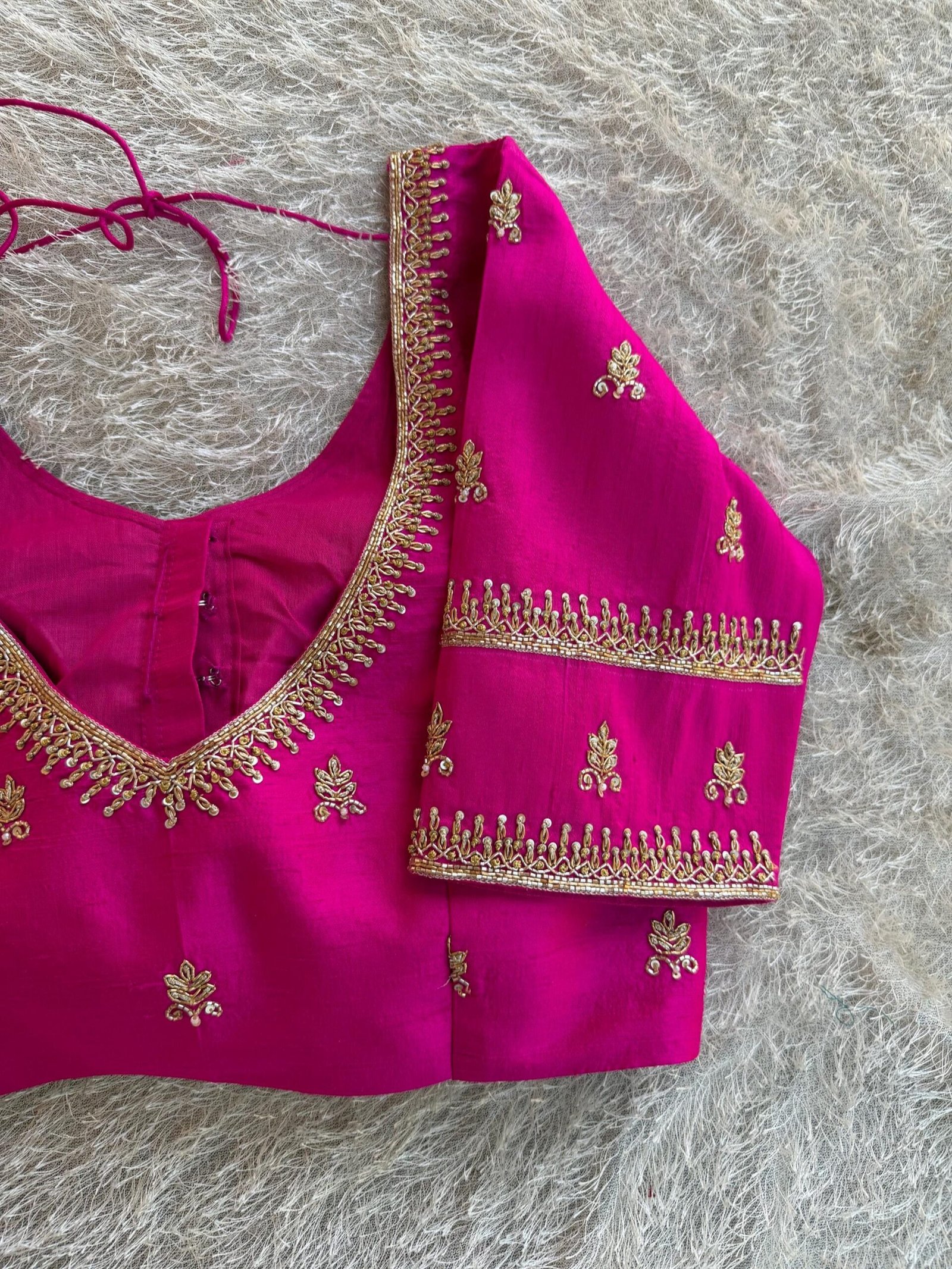 Pink chiffon silk saree with hand Embroidered blouse/hand embroidered saree with ready blouse|simple sarees |hot pink embroidery silk saree