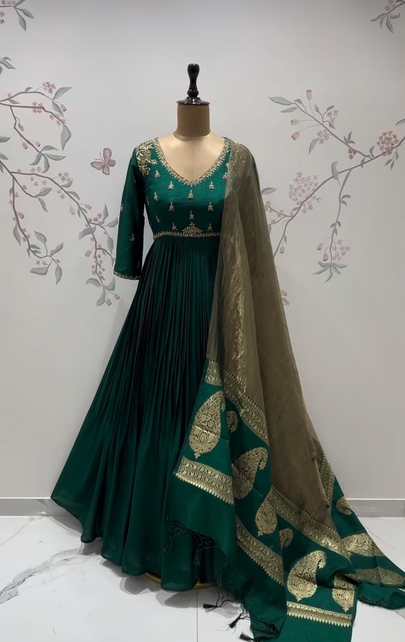 Green Anarkali suit usa/anarkali pink kurta 3/4 sleeve/purple 3/4 sleeve anarkali/green anarkali/Indian dresses/pure anarkali with dupatta