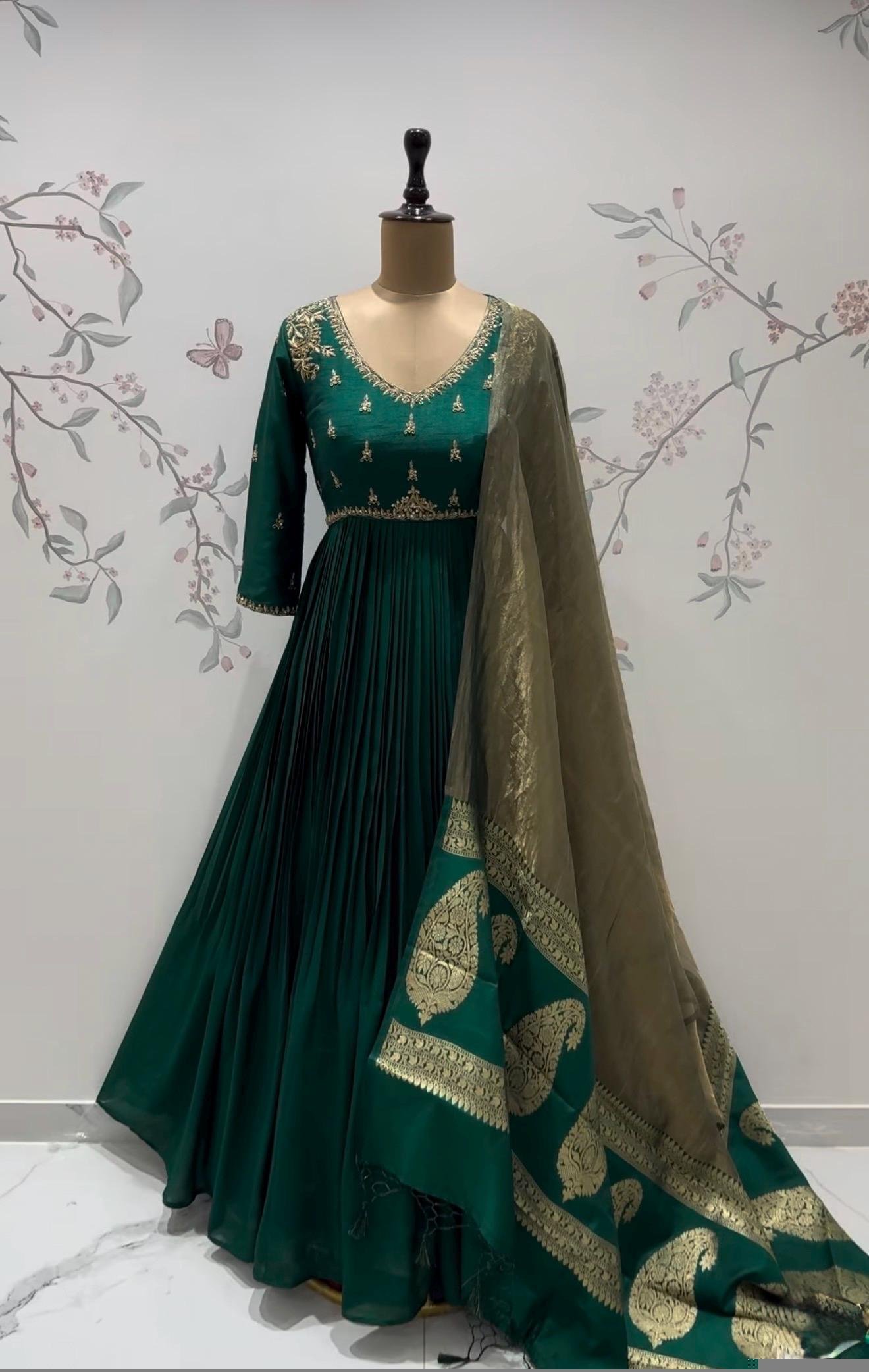 Green Anarkali suit usa/anarkali pink kurta 3/4 sleeve/purple 3/4 sleeve anarkali/green anarkali/Indian dresses/pure anarkali with dupatta