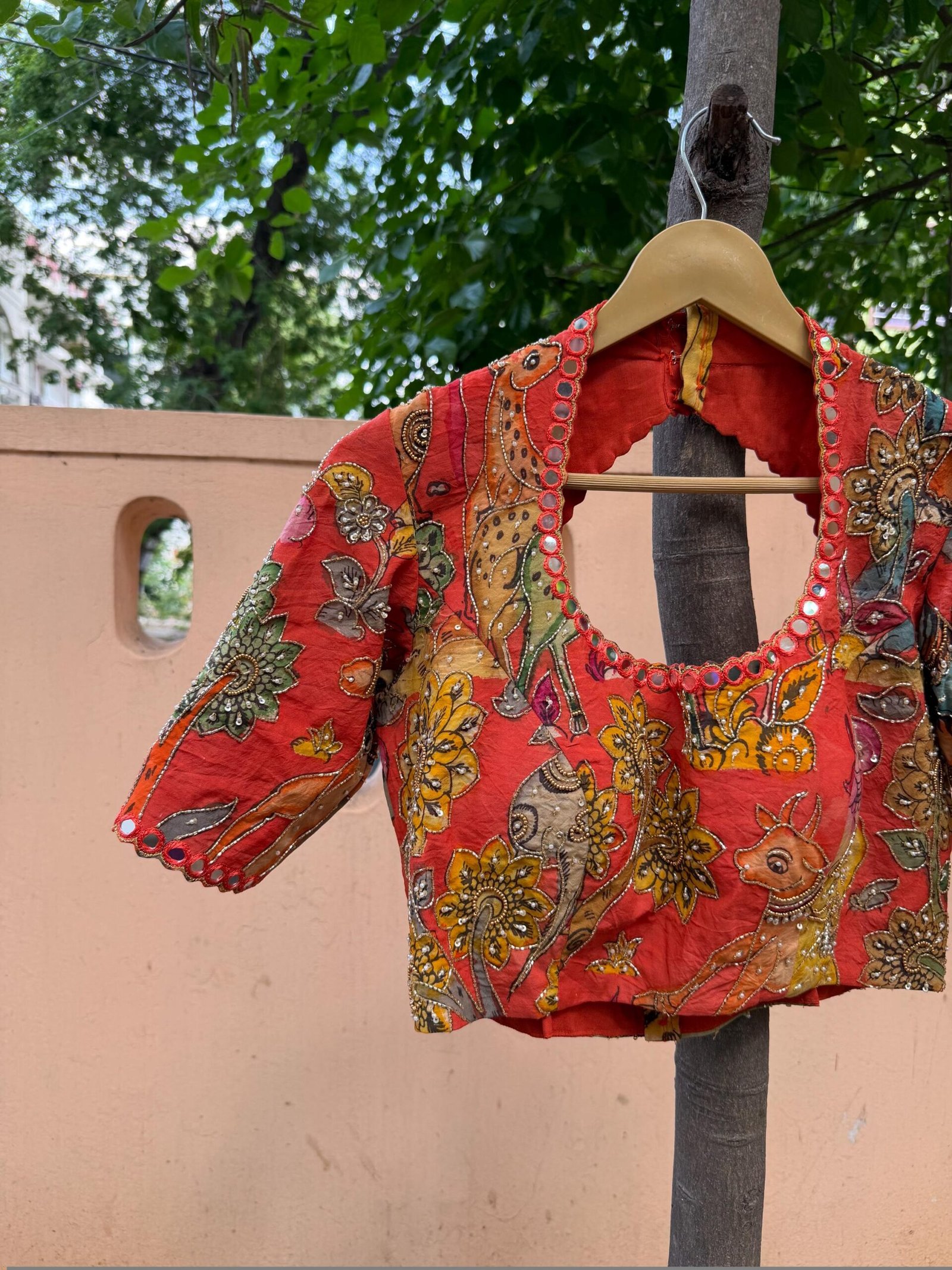 Hand-Painted Kalamkari Silk Blouse: Embroidered Maggam Work, hand work kalamkari blouse,beige blouse,handpainted blosue,mix and match blouse